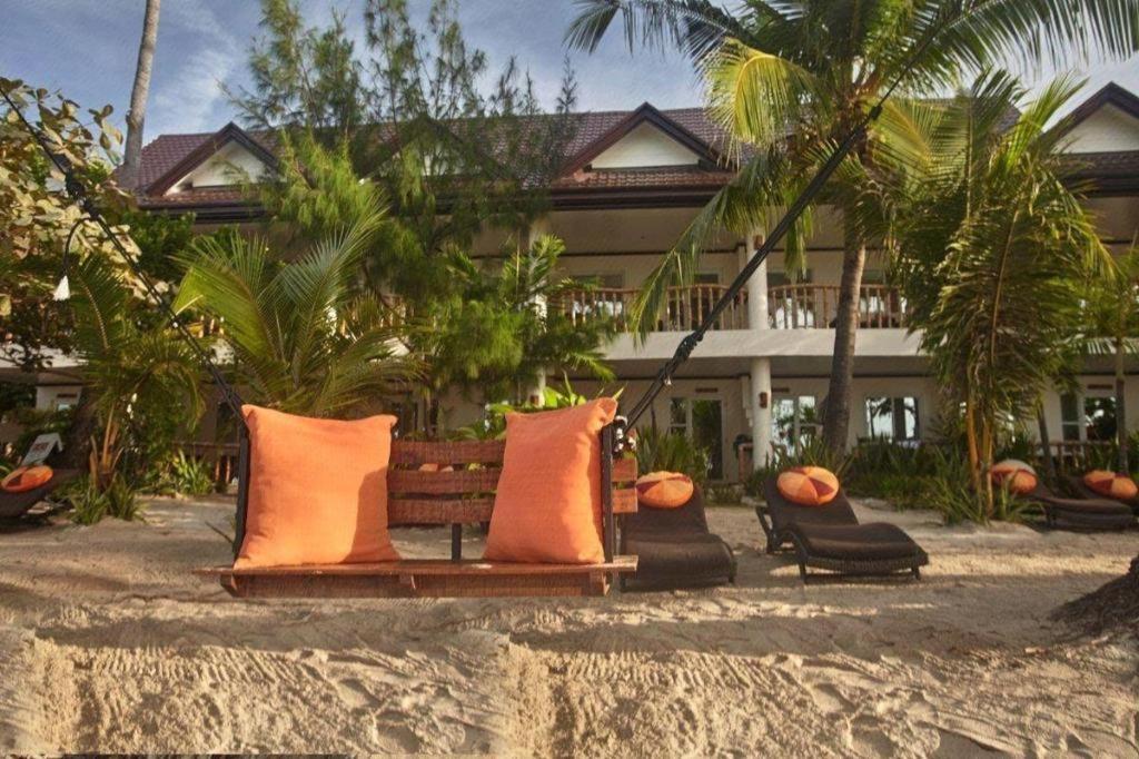 Ocean Vida Beach And Dive Resort Malapascua Exterior foto